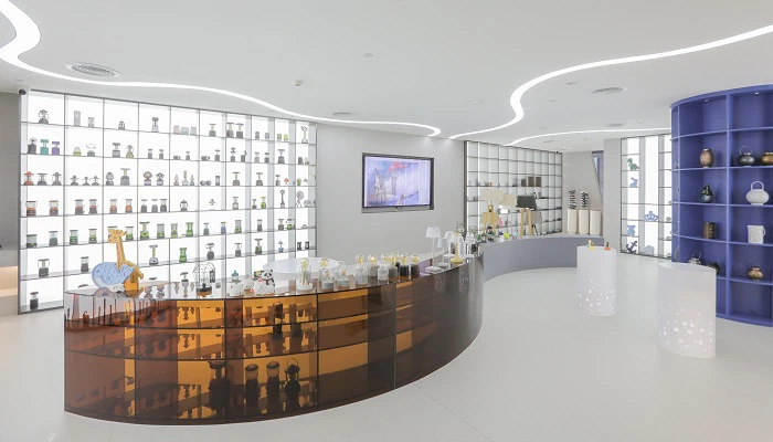 Showroom.jpg Showroom.jpg