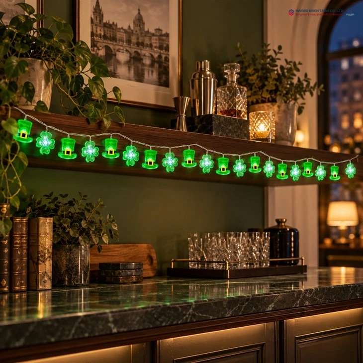 Clover String Lights