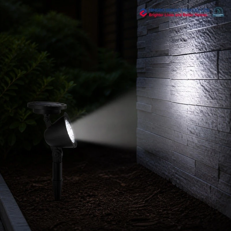 Cool White Solar Garden Spotlight